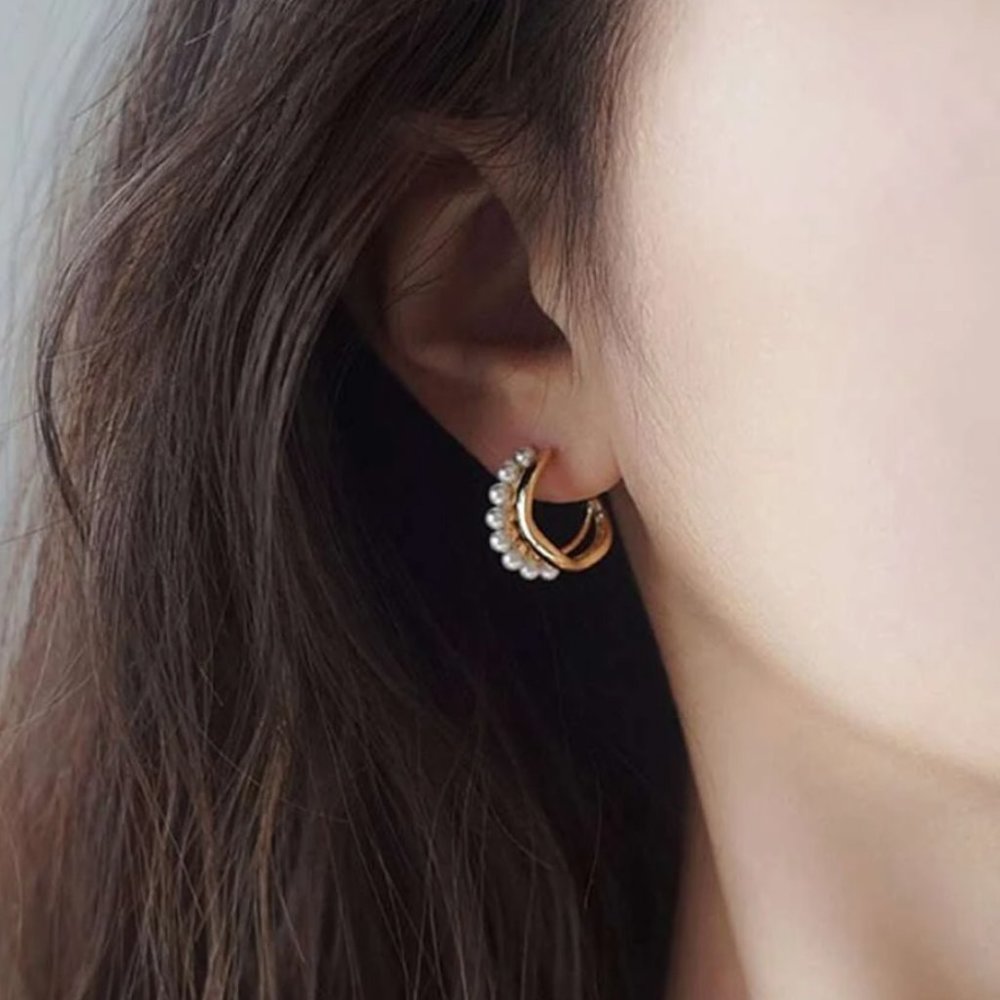 🌟 New 🌟 Fashionable Faux Pearl Decor Hoop Earrings - Picture 2 of 6